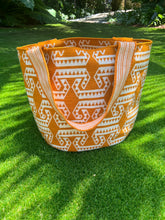 Load image into Gallery viewer, Wayuu Mochila Tote Orange and White
